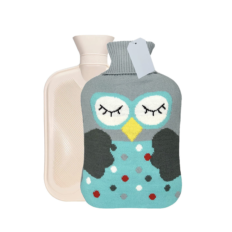 Saco de água quente reutilizável de 2 litros com capa de malha para cólicas menstruais 